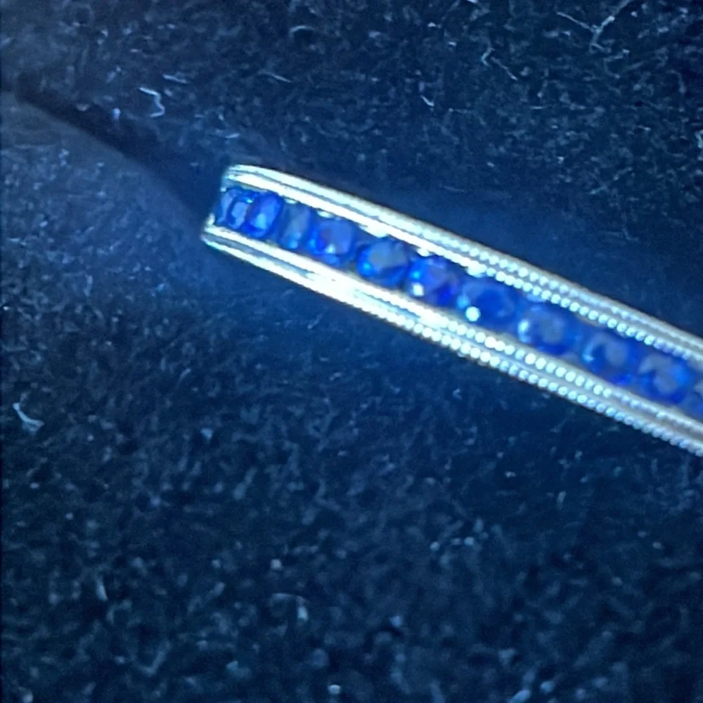 Channel set sapphire white gold ring - Picture 5 of 5